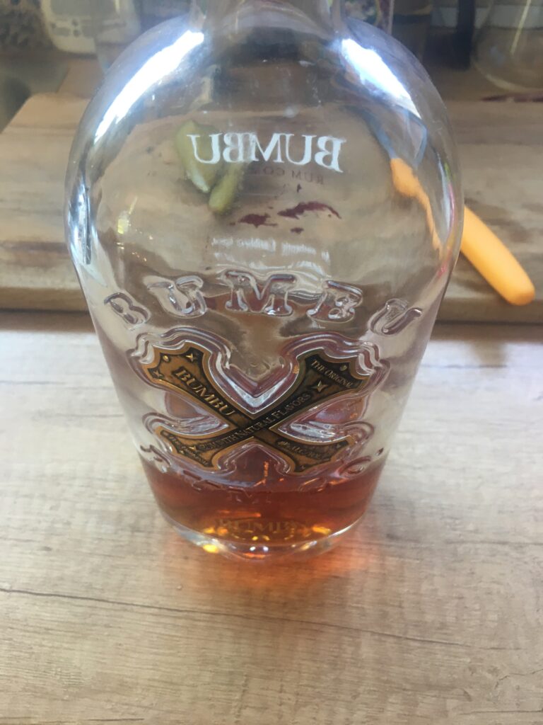 Bumbu rum - láhev